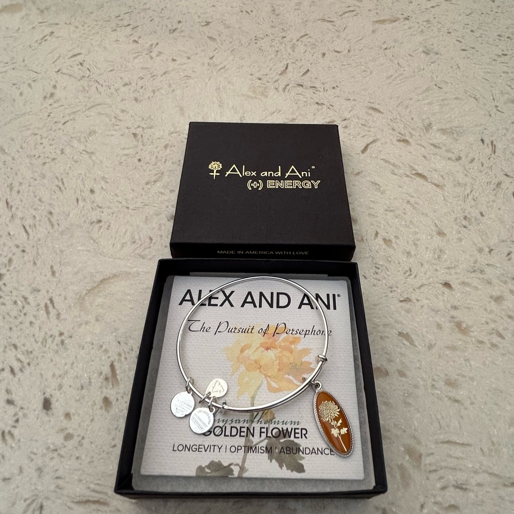 NWOT Alex and Ani Silver with Chrysanthemum enamel Flower Charm Bracelet